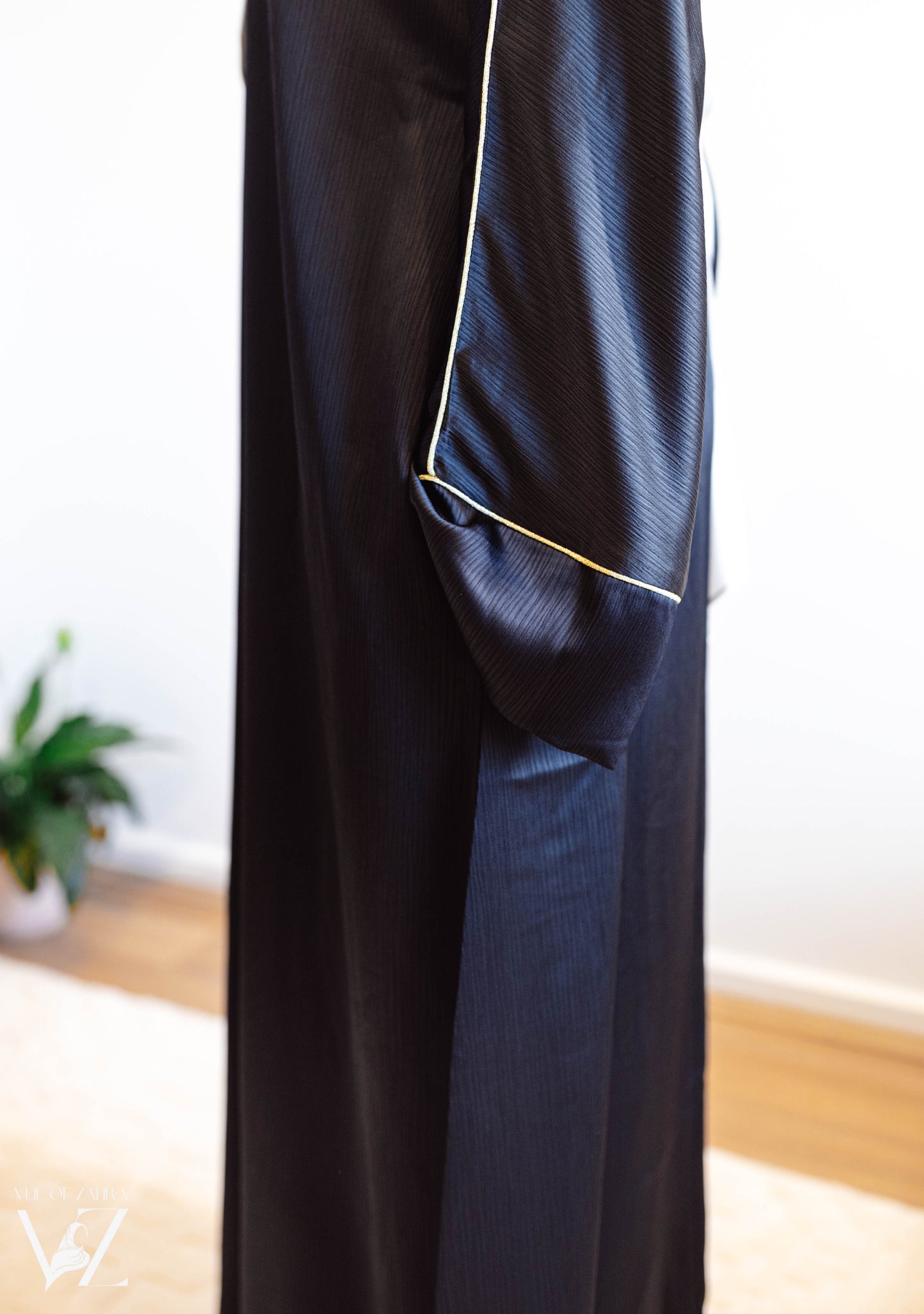 The Classic Abaya