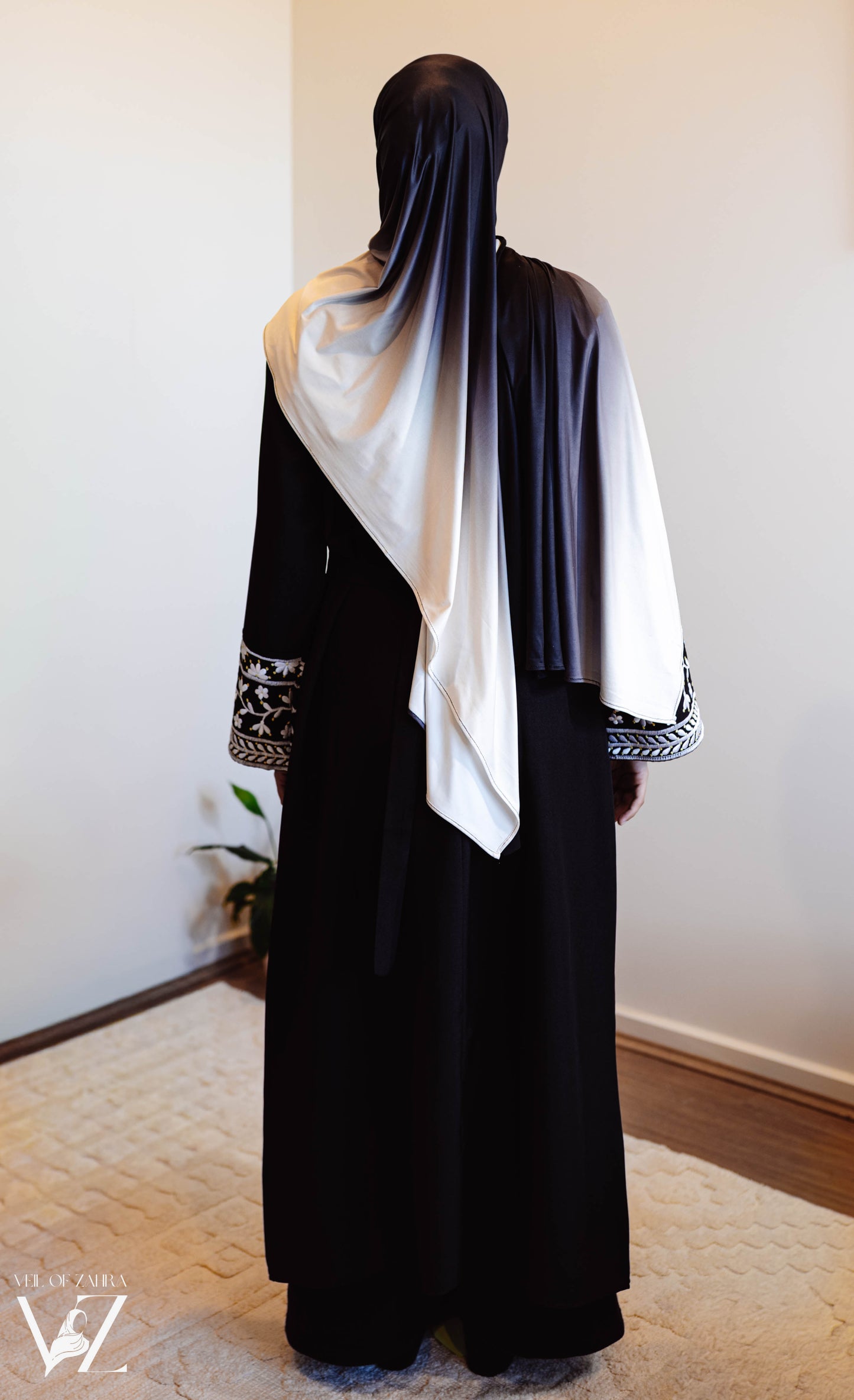 The Detail Abaya