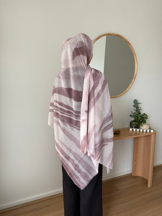 Grape Sediment Hijab