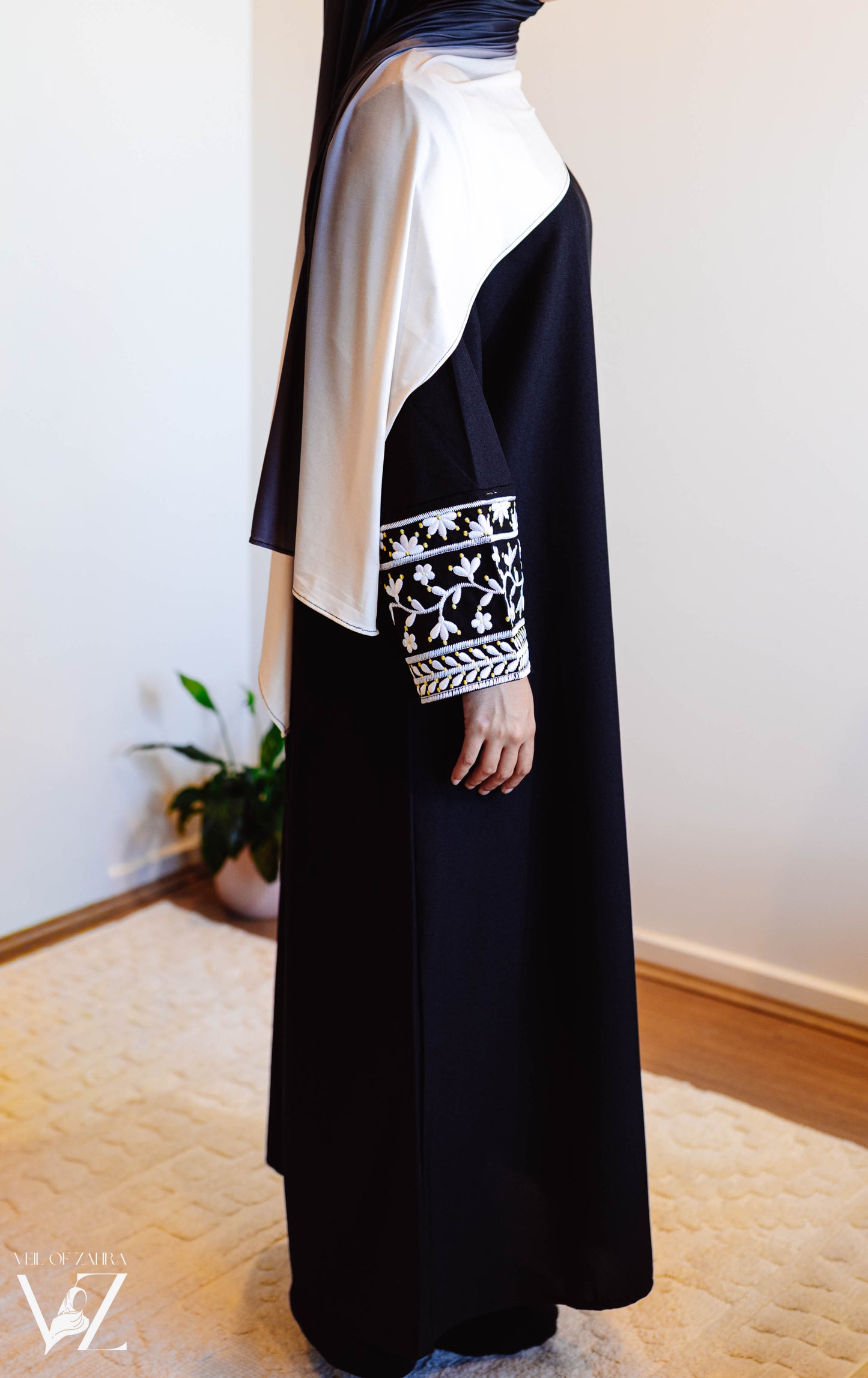 The Detail Abaya