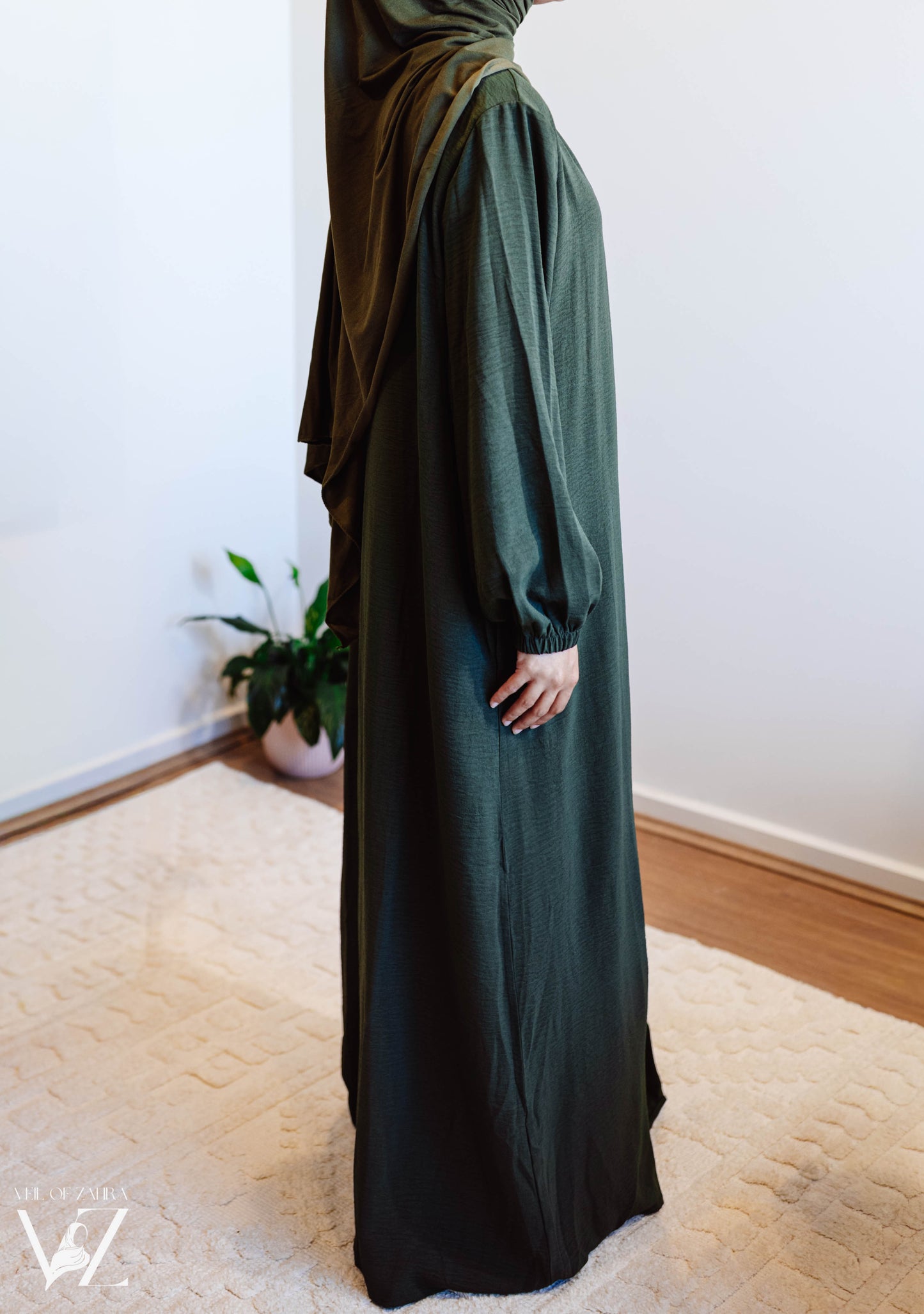The Basic Abaya